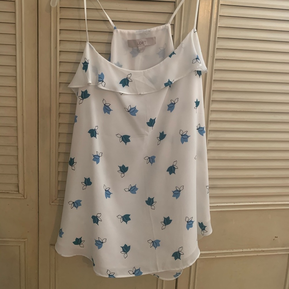 Beautiful Large Floral Loft Blouse
